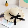 Chapeaux à large bord 2022 Été Cool Chapeau de paille avec fleur Protection solaire Grande plage pour femmes Casual Mode Bord de mer coréen