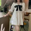 Повседневные платья 2022 Женское французское ретро -ретро -платье с взрыванием с плиссированным украшением летняя темная шифоновая юбка принцессы