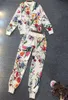 Kvinnliga sp￥rningsdr￤kter Flower Jacket och byxor Trouse Sport Slim For Lady with Letters Zippers Spring Autumn Hoodie Set