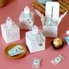 Present Wrap 10sets söt nappflaska papper godisbox bule rosa dot fest gynnar barn baby shower födelsedagsdekoration med tagg