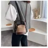 Akşam çantaları 2023 Mini Crossbody Çantalar Sevimli Süet Kova Çantası Organizatör Küçük Tassel PU Deri Kadın Omuz Eşek Bolsos