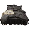 Bedding conjuntos de cama estilo jardim renda preta de quatro peças Princess Wind Skirt 1.51.8m Conjunto de edredom 221205