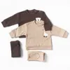 Kledingsets Babyjongenkleding Set 2pcs Biologische katoenen patch gans sweatshirts topspants kinderen kinderen outfits peuter meisje 221205