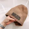 Designers beanie lyxys stickade hattar h￥ller varmt denmark mode dagligen avslappnad i￶gonfallande personlighet snyggt g￥va cool gata mode mycket bra