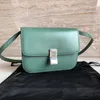 Teen Classic Flap Bag In Box Polished Calfskin Leather Luxury Handbag Office Weekender Bags for Women Pl￥nbok Koppling 24 cm Vanity Box