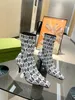 アンクルレディースブーツ靴下のようなブーティ黒と蛍光イエローのテクニカルニット生地スクエアトゥ婦人靴 7.5 センチヒールドレスシューズ冬のクラシックニーブーツジップ