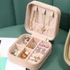 Smyckestativ Arrangör Display Travel Case Boxes Portable Box Zipper Leather Storage Joyeros Organizador de Joyas 221205