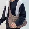 Повседневные плиссированные стеганые женские сумки на ремне, дизайнерские женские сумки с завязками и мягкой подкладкой, нейлоновая сумка через плечо с рюшами, большая большая сумка-хобо, зимняя сумка