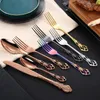 مجموعات أدوات Flatware 4pcs/مجموعة مجموعة فاخرة متعددة الأدوات الإبداعية الأدوات المائدة الإبداعية ثقب مربع الهدايا سكين شوكة المائدة ملعقة