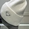 Casual Designers Fashion Street Hat for Womens Men Luxurys dzianinowa czapki Zapłączone czapki wełniane ciepłe zimowe czapki z geometrycznymi