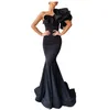 2023 Sexy Arabic Prom Dresses Simple Black Vintage Cap Sleeves Ruffles Evening Dress Wear Mermaid Formal Party Gowns Floor Length