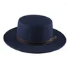 Basker av h￶g kvalitet retro vinter h￶st kvinnor m￤n topp hatt imitation ull filt fedora hattar b￤lte sp￤nne dekorerade damer jazz