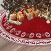 ديكورات عيد الميلاد شجرة تنورة حصيرة ريفية مع ندفة الثلج الرنة الحمر