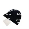 2023 Winter Desingers Luxurys Beanie Bonnet tricoté chaud Protection de l'oreille Tempérament décontracté Casquette froide Casquettes de ski Europe Tide 6 couleurs A1