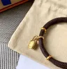 Designer Letter Bracelet Gold armbanden vrouwen Men Dubbel dekleren Hoogwaardige modemerk Bangle Lock Pendants Verjaardag cadeau