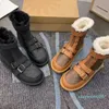 Bottes de neige en cuir intégrées pour femmes, bottes de moto à semelles épaisses de style britannique, avec boucle de ceinture, hiver