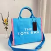 Sacolas de compras bolsa totes bolsa marc tote bolsa de ombro feminina designer moda embreagem bolsas de lona casuais verão feminina crossbody impressão de letras