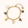 Bracciale da donna designer catena braccialetto di lusso placcato oro moda trendy pulsara serratura fiore lettera pendente diamante cjeweler amore 249z