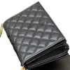 Bolsas de ombro de designer de marca feminina de luxo 2023 New Ringer Chain Multifuncional Envelope de grande capacidade portátil Sactory Bag Factory Sale direta