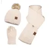 Sonbahar ve Kış Sıcak Şapkaları için Kalınlaştırılmış Moda Örgü Şapkaları Eşarplar Eldivenler Üç Parçalı Setler