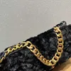 Woman Luxury Designer Hand Bill Shoulder Bags 2023 New Fashion Texture Fluffy Wool Envelope Multifunctional Portable Handbags Factory Direct Sales