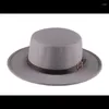 Boinas de alta calidad Retro invierno otoño mujeres hombres sombrero de copa imitación lana fieltro Fedora sombreros cinturón hebilla decorada señoras Jazz