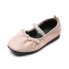 Sapatos planos Cuzullaa Crianças de couro macio meninas princesas pérolas vestido crianças elegantes banda elástica Sole tamanho 26-35