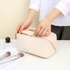 Bolsa de cosm￩ticos de grande capacidade Bolsa de maquiagem de couro por port￡til Mulheres do banheiro ￠ prova d'￡gua kit de higiene pessoal multifuncional