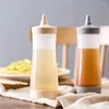 Bottiglie di stoccaggio Salsa Aceto Olio Ketchup Sugo Ampolla Accessori da cucina Dispenser per condimenti in plastica per barche Bottiglia da spremere