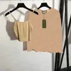 メッシュレターレディースTシャツスリングベストデザイナー刺繍プルオーバーティーセクシーなスルーレングスリーブレディースボトムシャツを見る