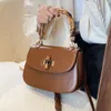 Wholesale factory ladies shoulder bags high-quality shaped leather handbag retro solid color women handbags European and American popular green small square bag