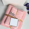 Designer Bath Towel Set Coral Velvet Fashion Towels Letter Face Towels Luxury Wash Absorbent Womens Cloths Towel Home Decor
