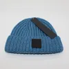 Designer de moda masculino chapéu de inverno chapéu de cor sólida letra de cor ao ar livre gorrosas gorros de capuz de cabeceira de malha quente