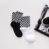 Chaussettes pour hommes noir et blanc boîte d'échecs Harajuku vent coton décontracté sport rue Skateboard bas