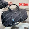 5 estilo grande capacidade duffle saco das mulheres dos homens moda zíper sacos de viagem designer saco de bagagem ao ar livre à prova dwaterproof água bolsas esportivas cro285z