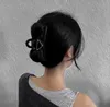 Clip de garra de moda para el dise￱ador de mujer cl￡sico tri￡ngulo invertido cabello para mujeres femeninas marca de marca celta cabello garras de lujo broteo joyer￭a negra
