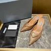 Pantofole a punta di diamante di colore Crystal Satin Crystal Cat Hee Series Scarpe da donna alla moda con tacco basso Taglia 35-43