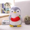 Fam￭lia fofa de pinguim de pinguim que segura comida casal casal pinguins Fuzzy Little Plushie para crian￧as Presente
