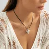 Corde noire Simple avec collier pendentif grand coeur pour femmes accessoires de bijoux d'amour élégants à la mode sur le cou mode fille