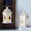 キャンドルホルダー2PCSビンテージホルダーランタンレトロメタルホワイトテーブルトップの家の装飾のためのLED妖精の光