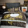 Designer-Bettwäsche-Set umfasst Marken-Bettbezug mit bedrucktem Buchstaben H, dünne Seide, weiche Tröster, modisches Bettlaken HT2023