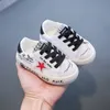 Sneakers Beyaz Deri Bebek Yürümeye Başlayanlar İlk Yürüteçler Çocuk Ayakkabıları Erkek ve Kız Çocuklar için Star Casual Flats Kid 221207