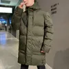 Parkas masculina PLUS TAMANHO 8XL WINTRO LONGO A quente jaqueta com capuz grossa de casaco de outono fora roupas de roupas clássicas à prova de vento 221207