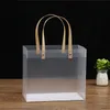 Clear Gift Tygv￤skor med handtag Bulk Bouquet PVC Party Favors Bag For Wedding F￶delsedagar Brudduschar Festival Treat White Frosted Retail P￥sar inpackning