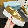 Triangel Logo Shoes Platform Double Wheel Nylon Sneakers Women Silvery Black Gold Trainers Triple Thick Bottom Shining Imitation Crystal Storlek 34-40