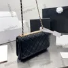 Женские дизайнерские модные модные пакеты для кошелька WOC держатель карт Lambskin Классический мини -полный лоскут Quard Multi Pochette Кошелек 5 Цвета на открытые сумочки Sacoche 20x13см