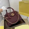 Tasarımcılar çanta saman omuz çantası lüksler crossbody çanta kare kadınlar zincir malzeme deri cüzdan crossbodys el çantası basit moda çanta çok iyi