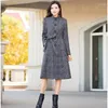 女子ウールの女性用コート高品質のクラシックロングウールコート女性冬のアウターウェアチェッカー韓国のファッション服
