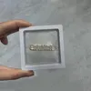 Luxury Diamond Letters Spille Gioielli di design Uomo Spilla da donna Fashion Brand Gold F Pin Christmas Couples Gift Pins For Lady With Box