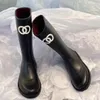 Botas de lluvia de diseñador de marca con punta cuadrada para mujer, tacón grueso, suela gruesa, tobillo, Booist, excelente calidad, botas de goma para invierno para mujer, Top G220720